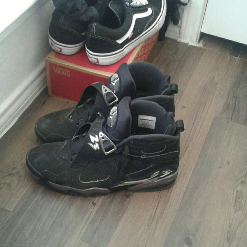 Jordan 8s - Picture 5 of 5